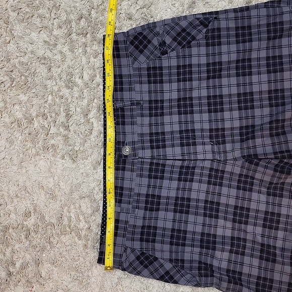 Lululemon shorts - Picture 5 of 5